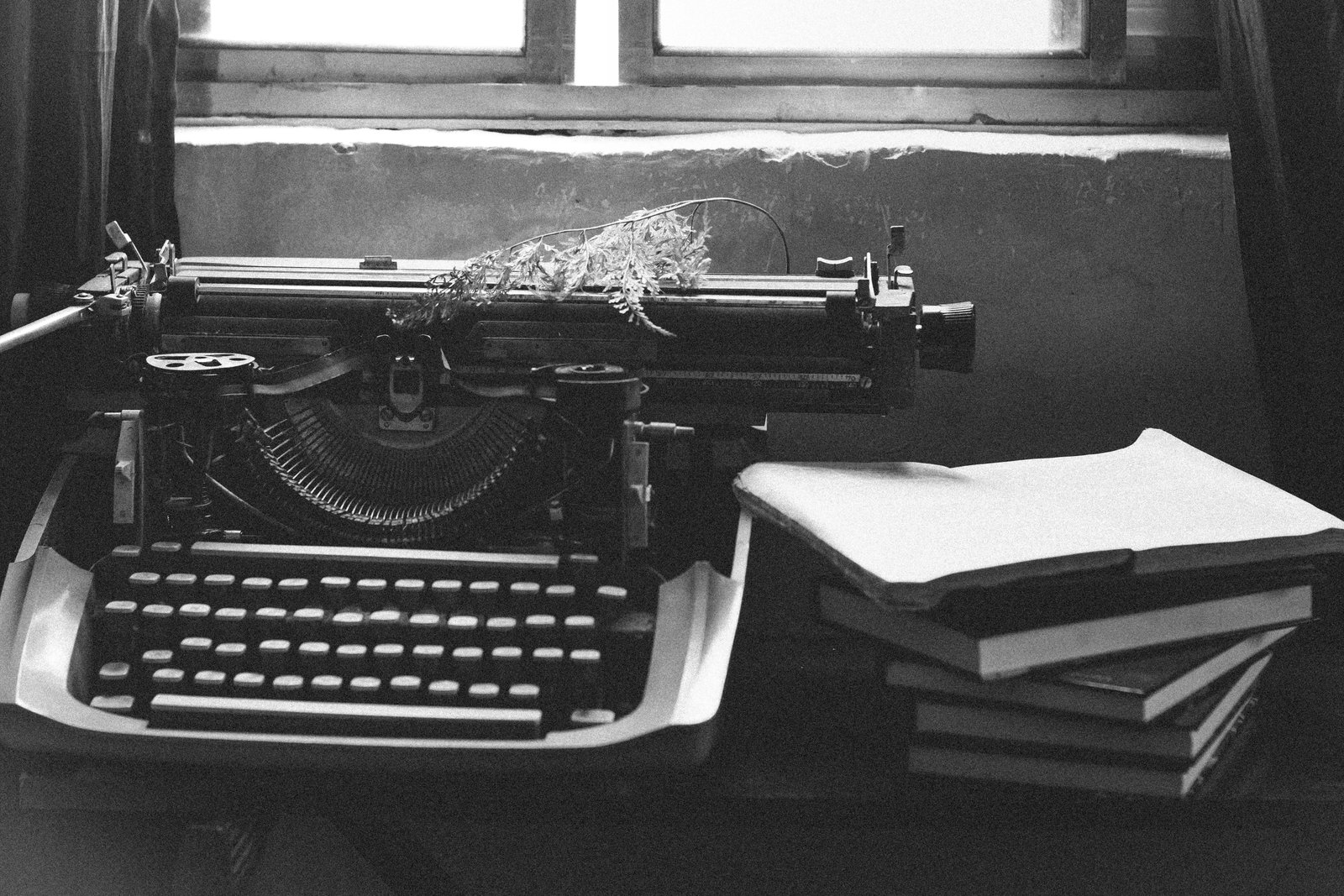 Montague’s shift toward formal natural language analysis
