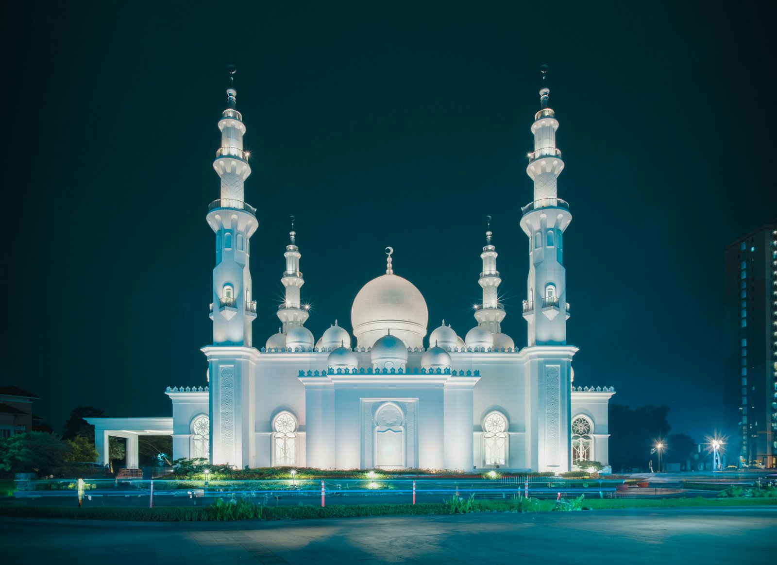 Context shapes mosque design and construction in Greater Phoenix