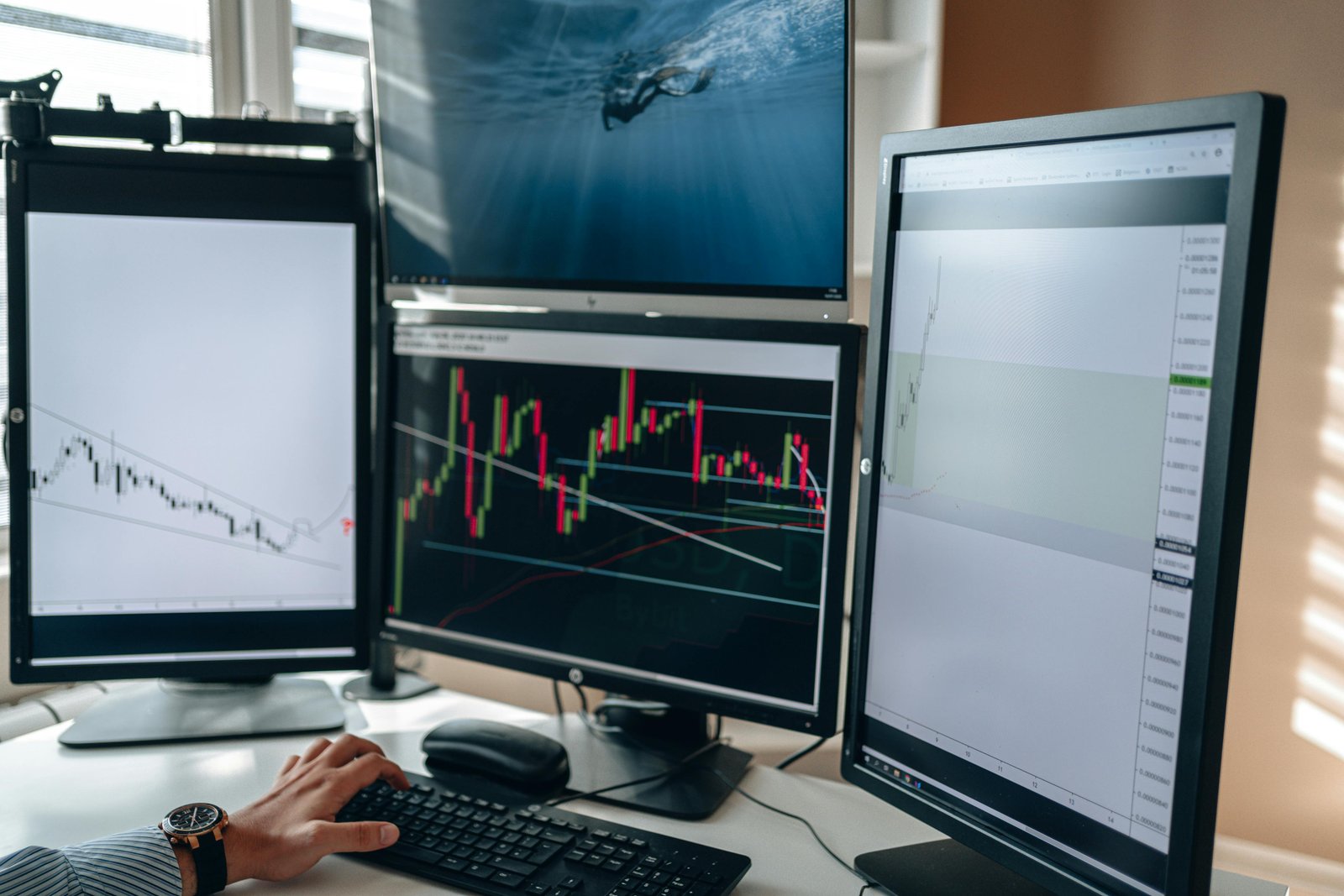 Liquidity-trap spillovers differ sharply across asset-supply shocks
