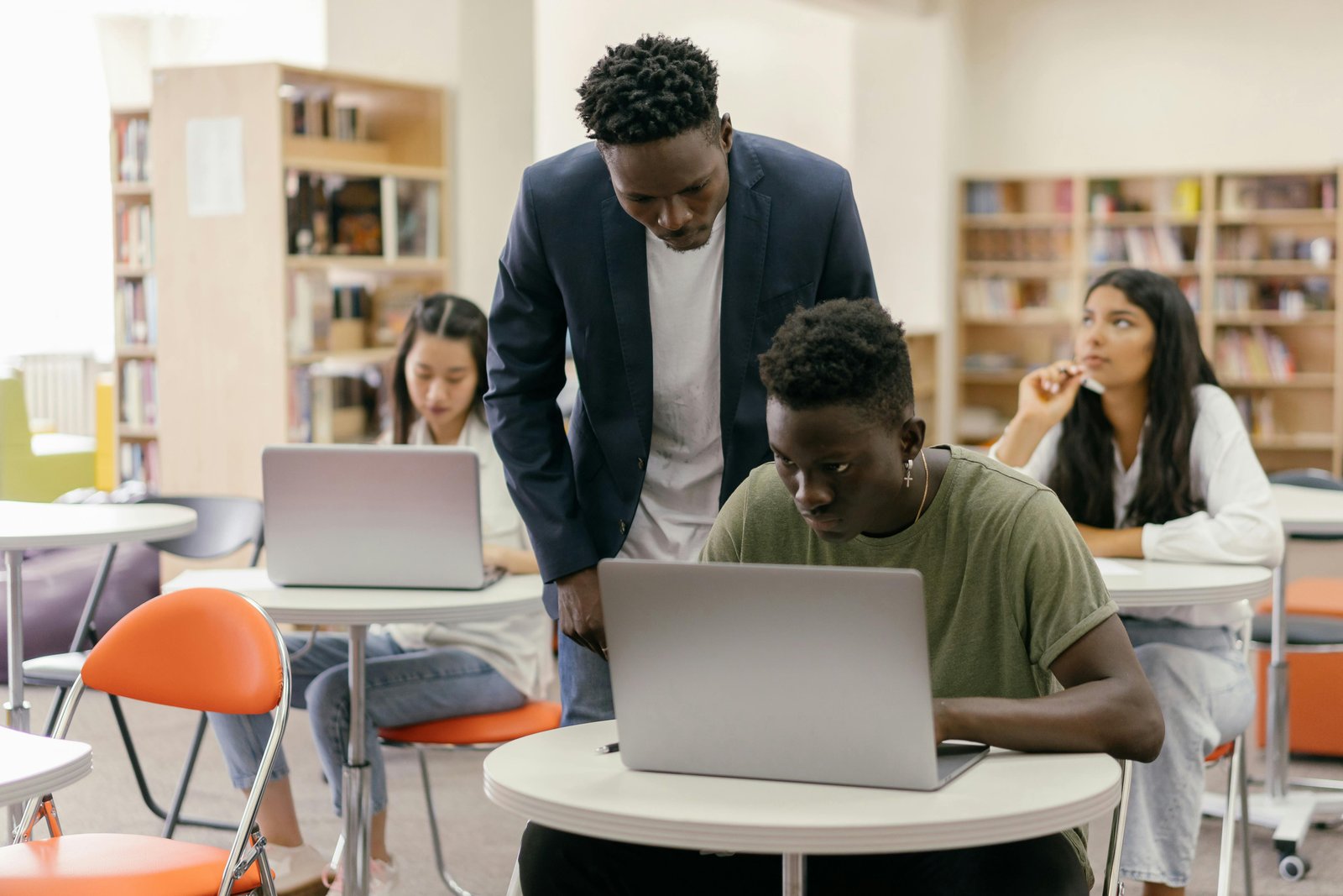 Misalignment Between Video Conferencing Applications and Online Proctoring Requirements in High-Stakes Online Examinations