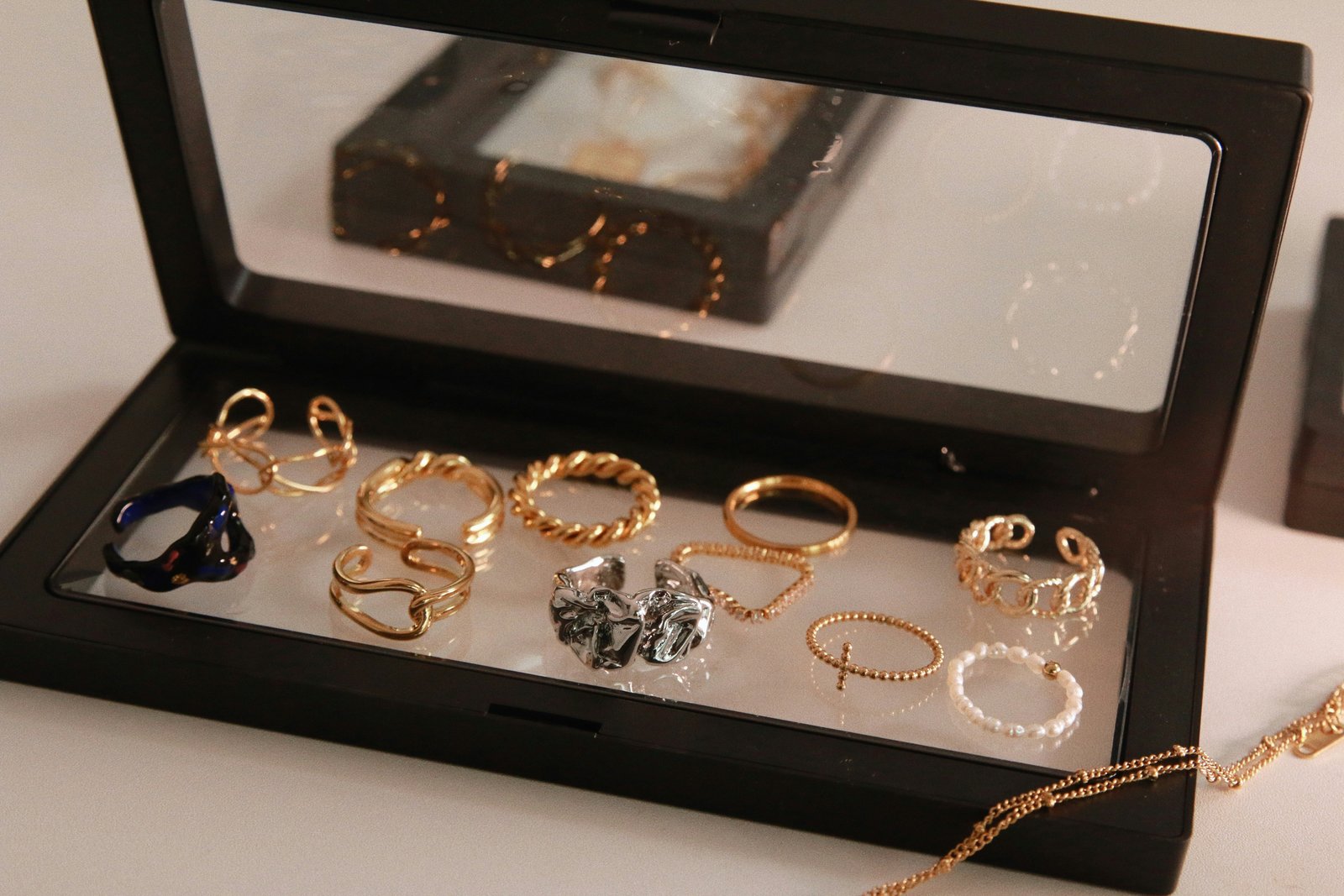 AI jewelry platform enabled custom design, chat, and live pricing
