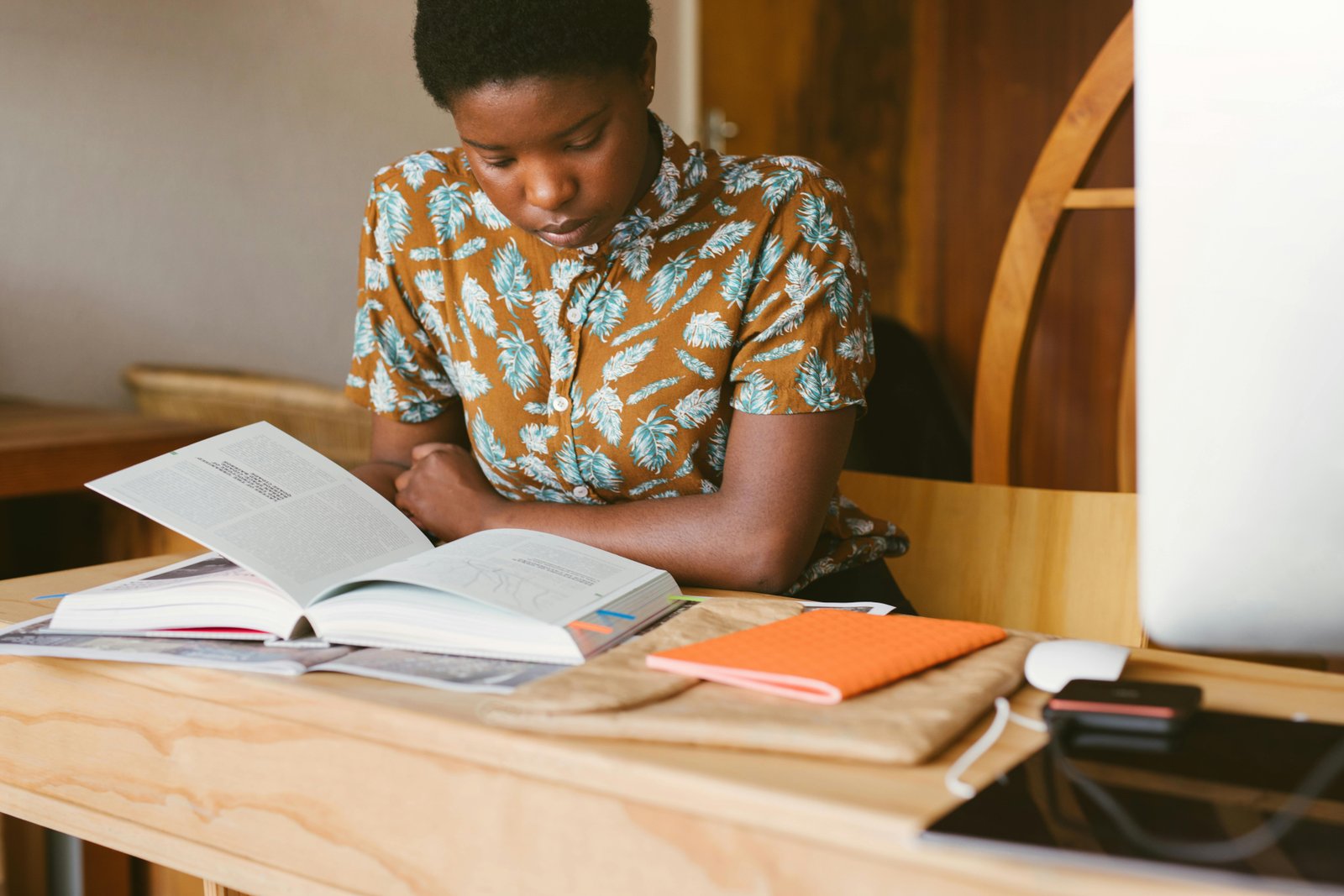 Academic writing competence was moderately linked to academic literacy