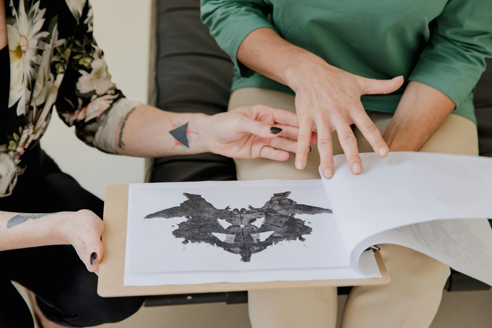 Substance-induced psychosis and schizophrenia show similar cognitive impairment