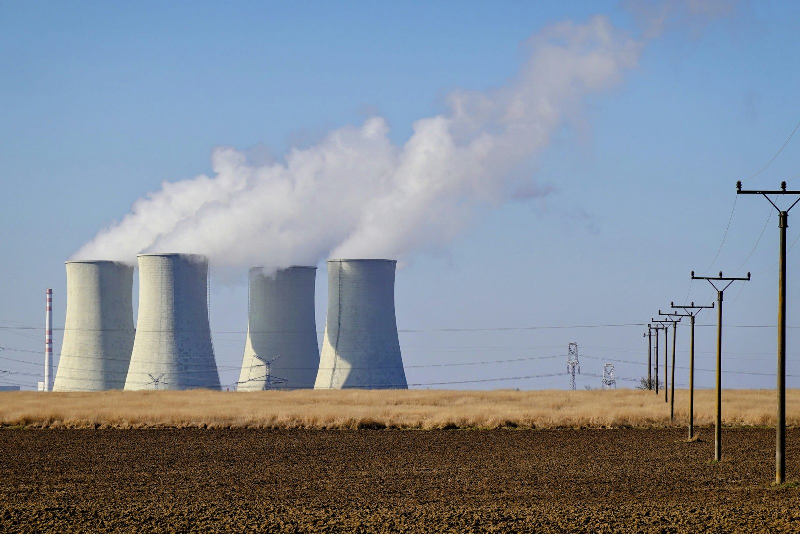 Authors propose broader view of climate change drivers