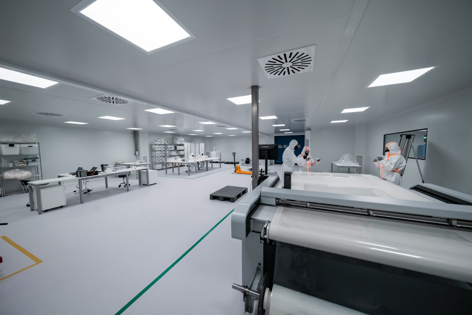 Hybrid scheduling algorithm cuts pharmaceutical production costs