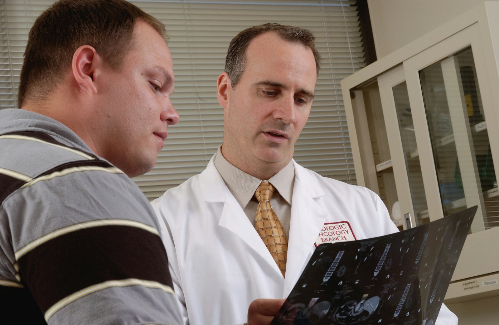 Three factors predicted early stone recurrence after surgery