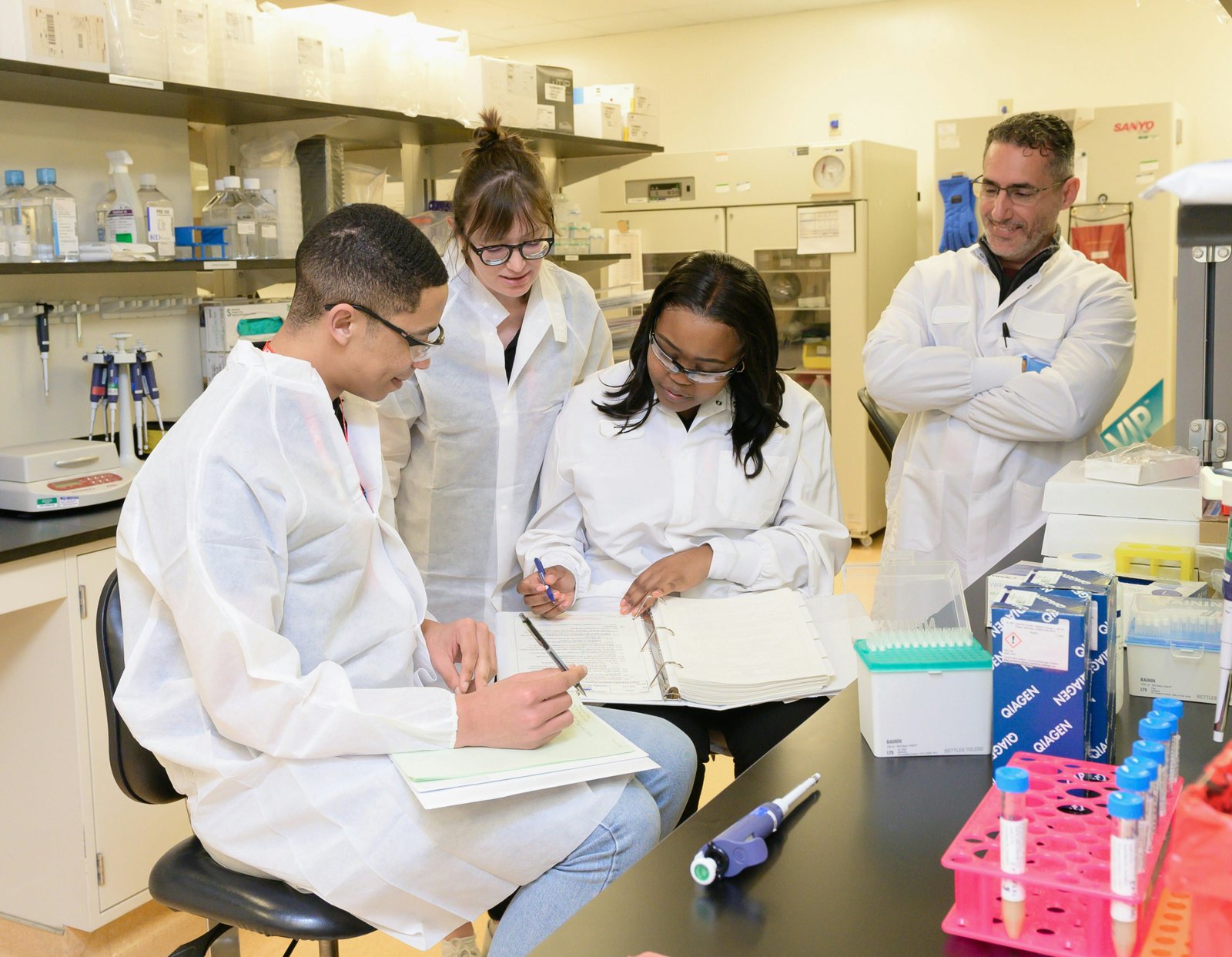 Interview highlights views on AI, professionalism, and six-year medical training