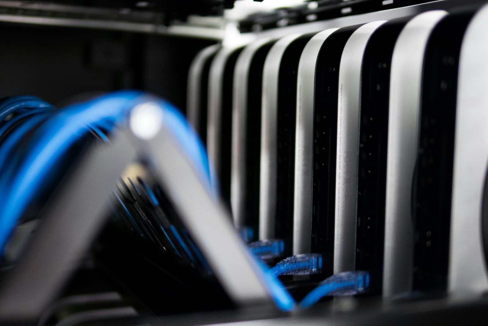 Queueing model reduces energy use in ternary optical computers